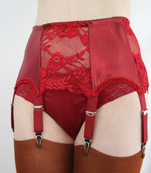 6 strap shiny suspender belt in racy red red